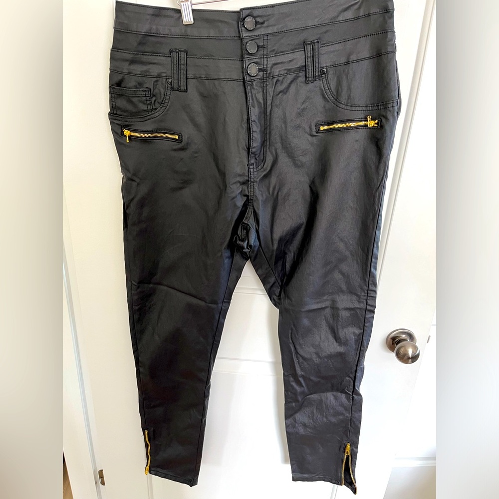 Plus size skinny pants